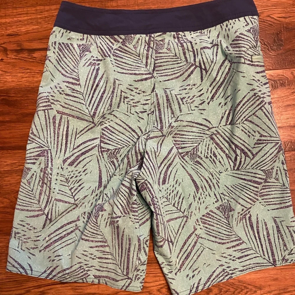 Patagonia Wavefarer Board Short Mens 30 Green Printed Beach Travel Fishing Swim